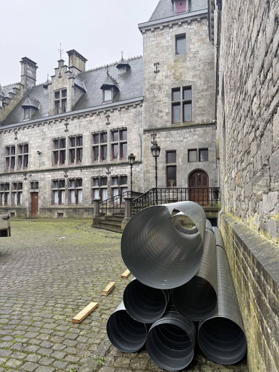 Chateau materiel pied
